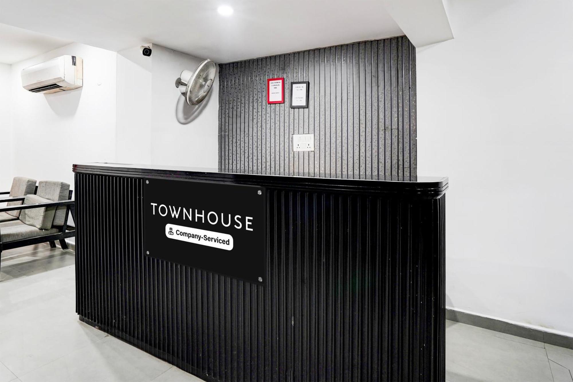 Super Townhouse Nagpur Railway Station Hotel Ngoại thất bức ảnh